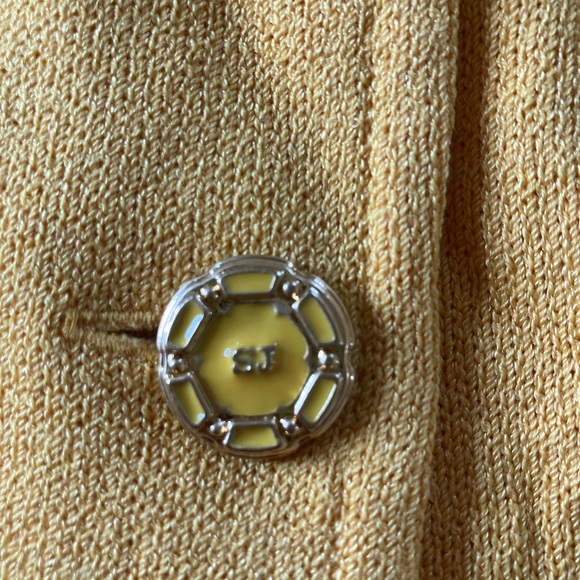 Vintage St. John Yellow Women's Wool & Rayons Jacket (8) - Picture 3 of 7